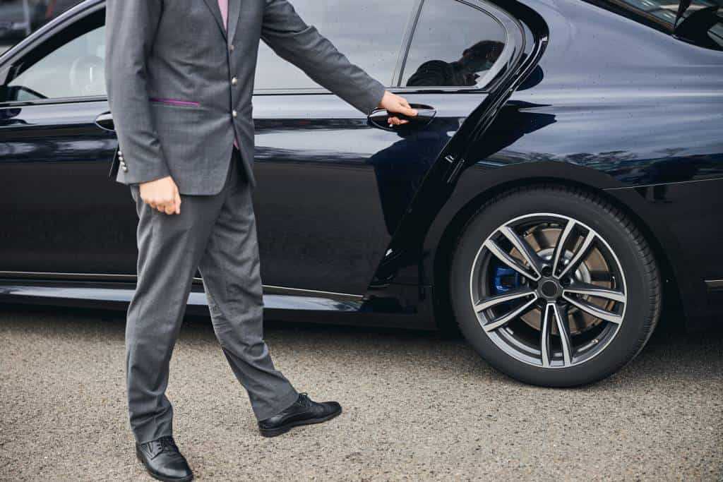 limo 1024x683 1